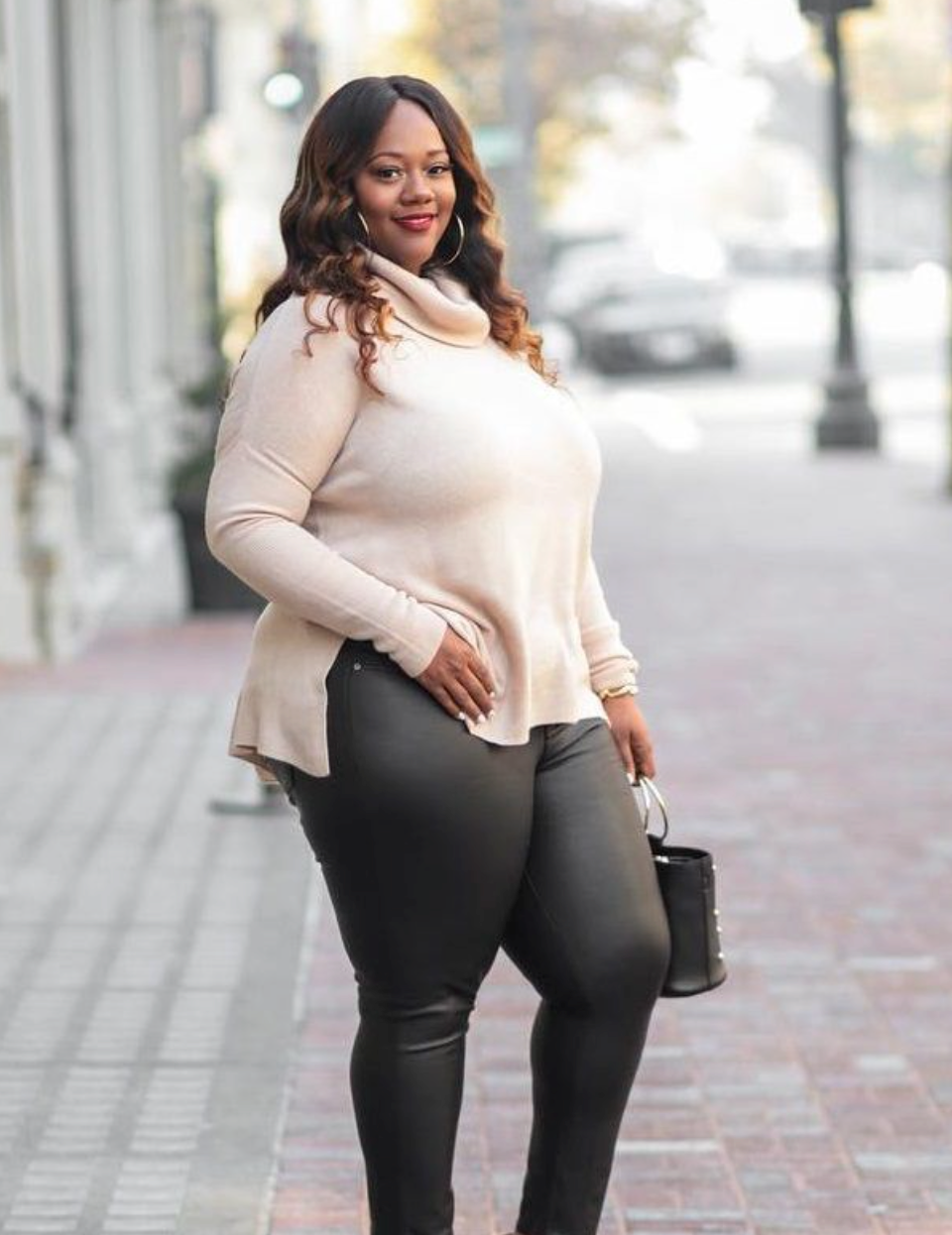 STYLE TRICKS FOR PLUS SIZE WOMEN SISU & FINN STYLE TRICKS FOR PLUS SIZE WOMEN SISU & FINN