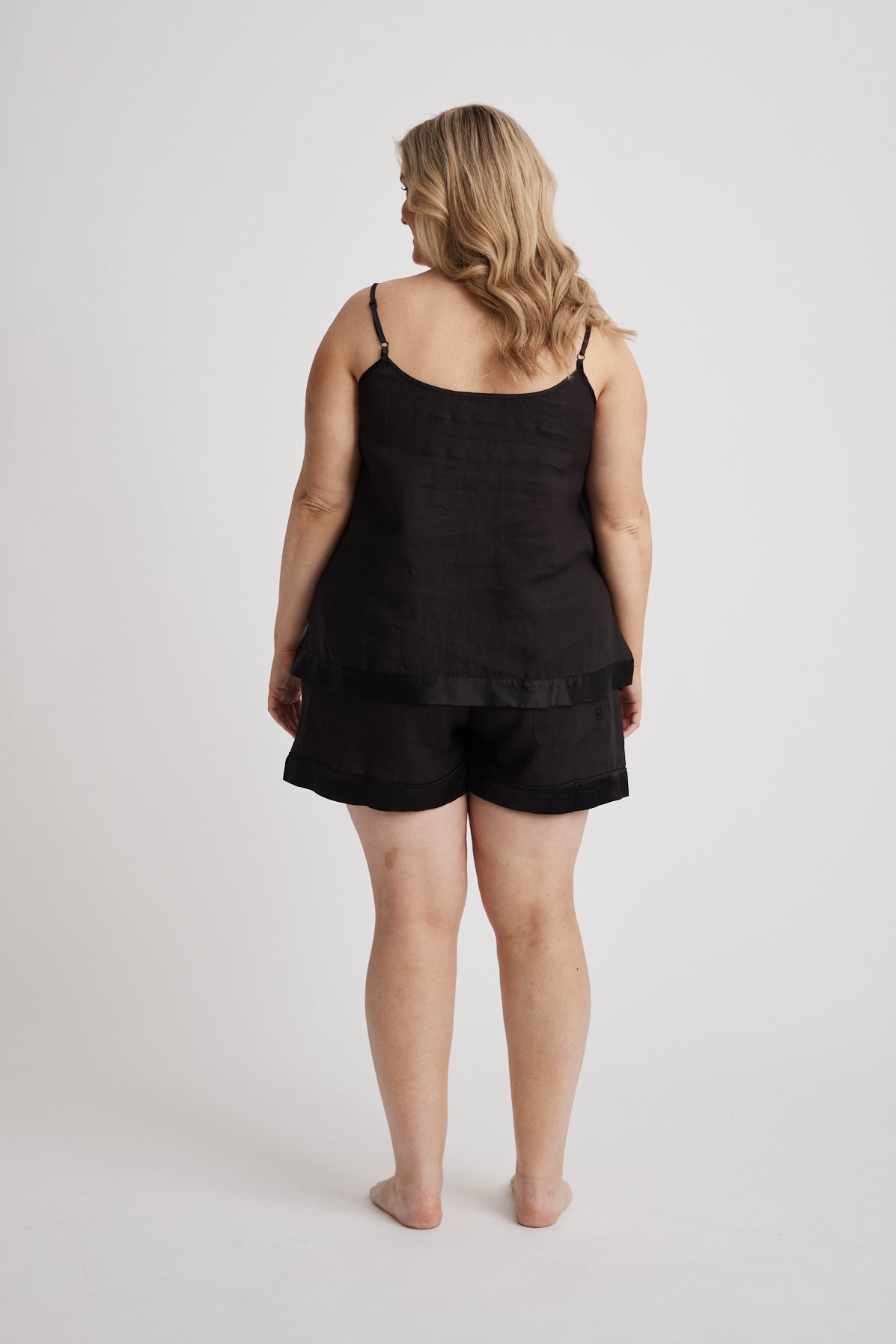 Hank & Hera - Shorts & Cami Set - Black
