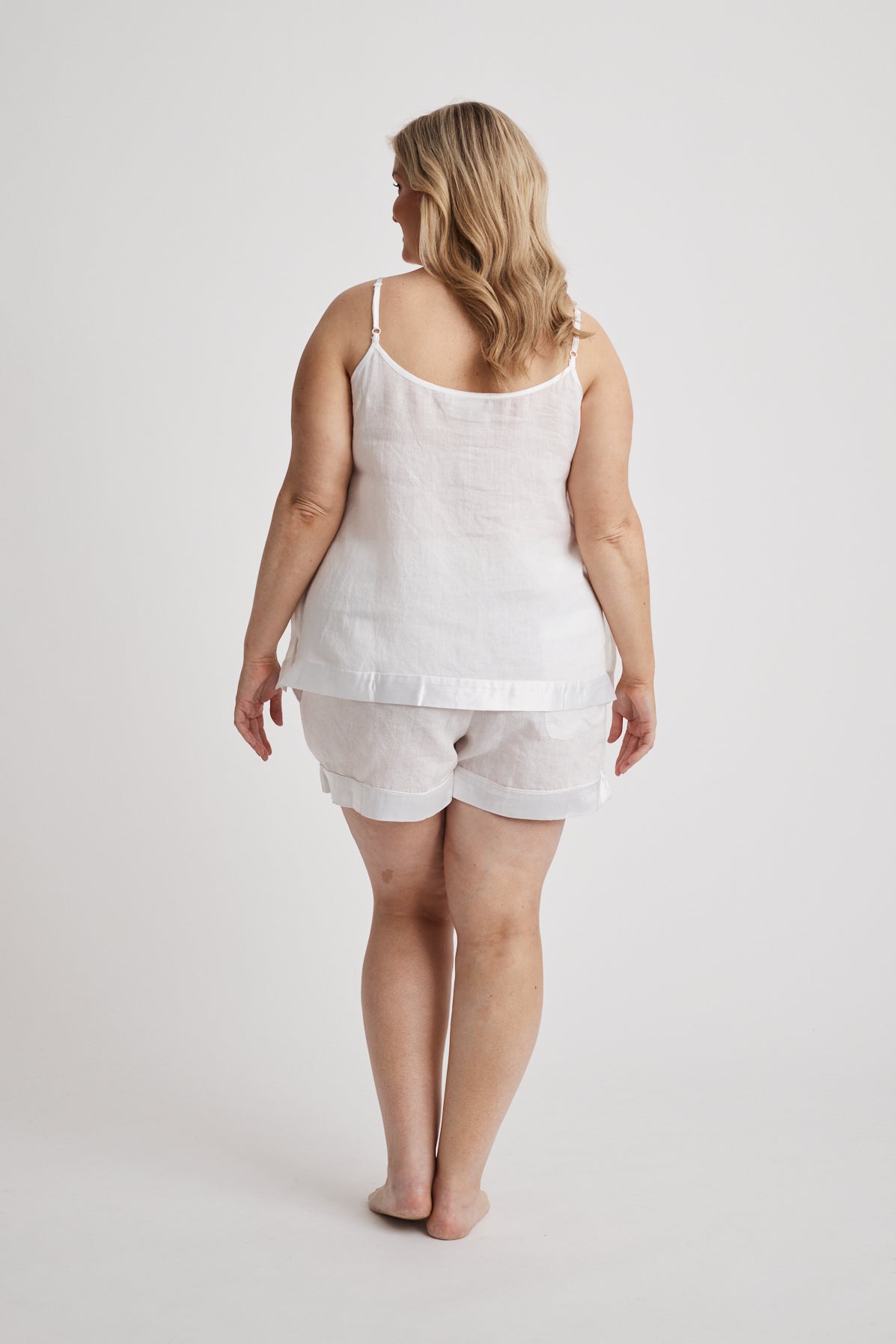 Hank & Hera - Shorts & Cami Set - White